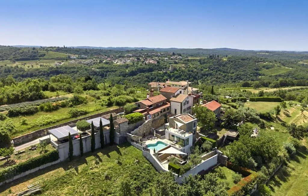 Beautiful Villa Monte Residence With Pool Momjan