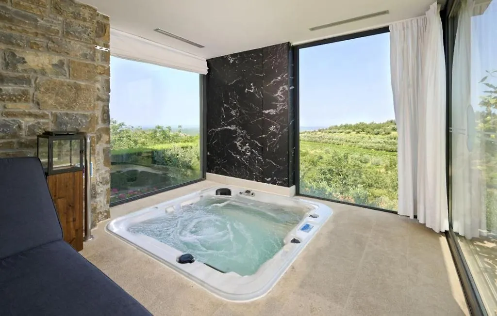 Beautiful Villa Monte Residence With Pool Momjan